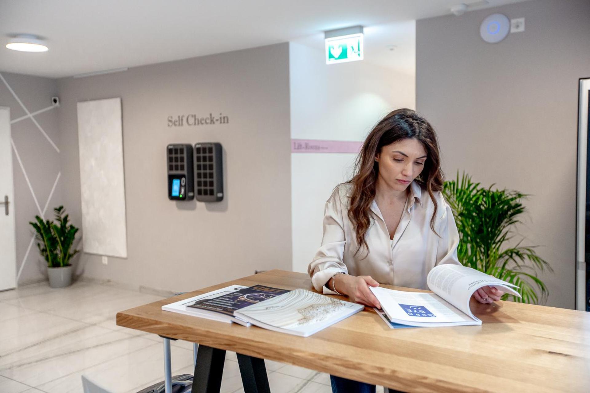 Miralago Locarno Easy Rooms Muralto Eksteriør bilde